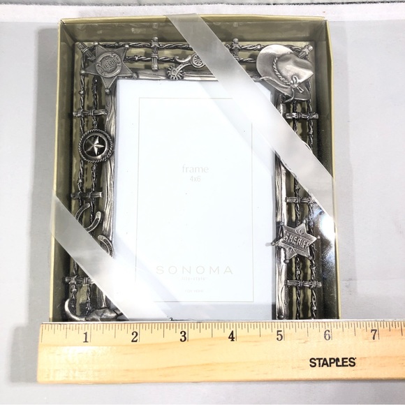 COWBOY WESTERN METAL PHOTO FRAME. Holds a 4” x 6” photo. - Picture 10 of 11